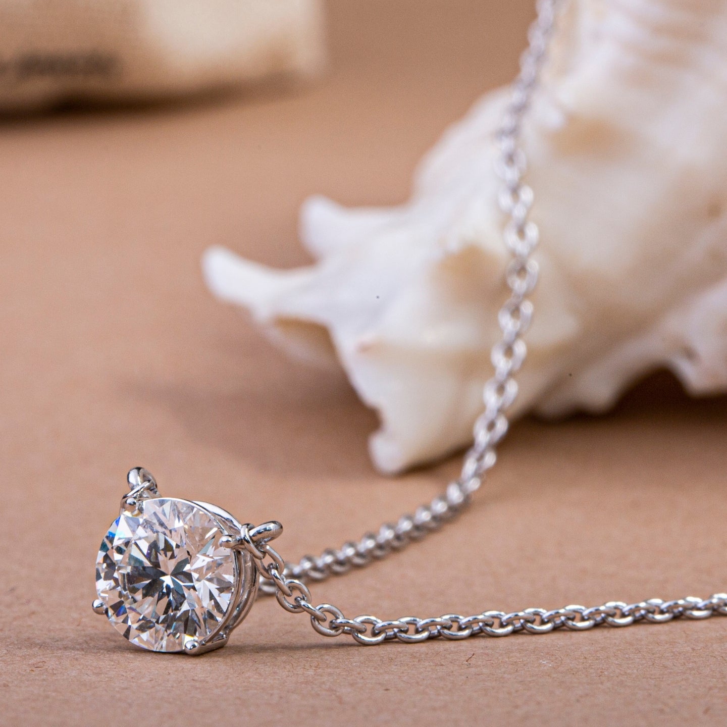 Round Cut Diamond Pendant Necklace.