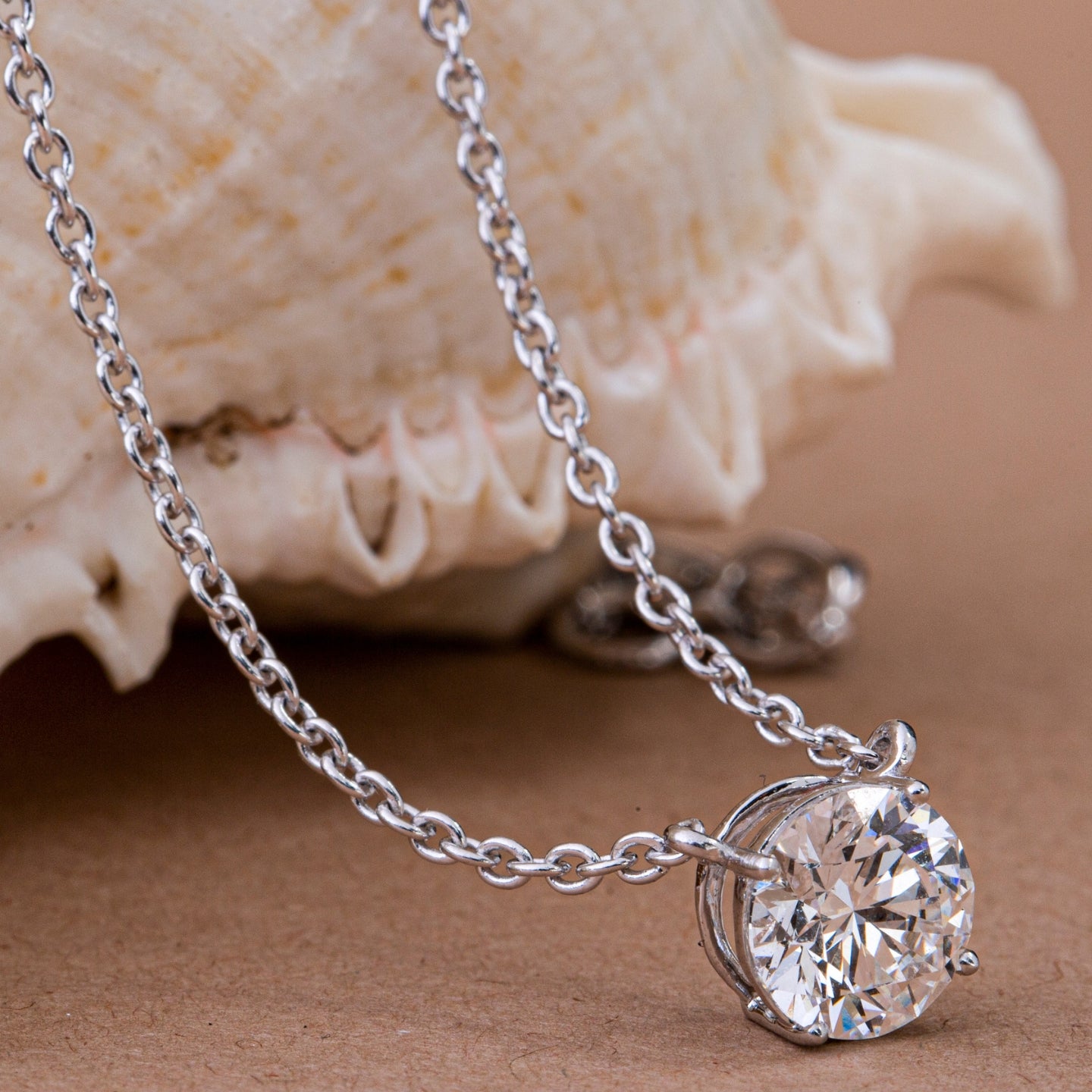 Round Cut Diamond Pendant Necklace.