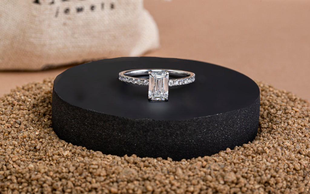 Emerald-Cut Diamond Engagement Ring / D VVS2 / IGI certified / Lab Grown Diamond Ring / Eternity Timeless Ring / Anniversary, Proposal Ring