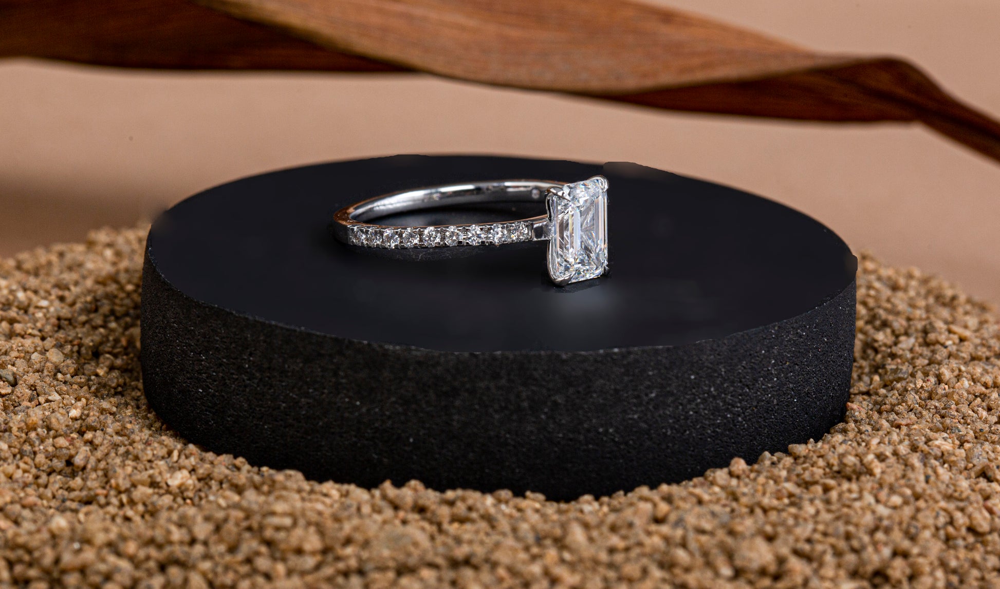 Emerald-Cut Diamond Engagement Ring / D VVS2 / IGI certified / Lab Grown Diamond Ring / Eternity Timeless Ring / Anniversary, Proposal Ring