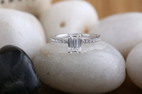 Emerald-Cut Diamond Engagement Ring / D VVS2 / IGI certified / Lab Grown Diamond Ring / Eternity Timeless Ring / Anniversary, Proposal Ring