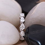 Éternelle Pear Diamond Band.
