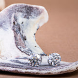 Round Cut Diamond Earrings.