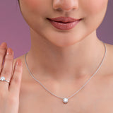 Round Cut Diamond Pendant Necklace.
