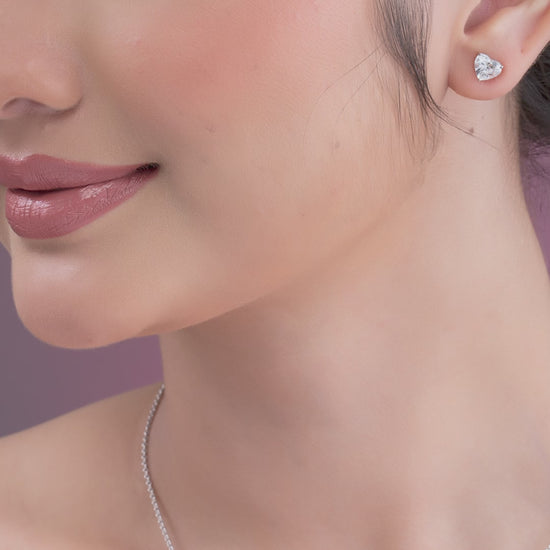 Heart Cut Diamond Pendant Necklace.